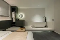 The Nox Hotel