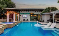 FIFA‑Ready | 5Br Retreat w/ Heated Pool & Fire Pit