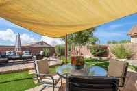 Serene Vacation Home - Trails, Golf & Dining!