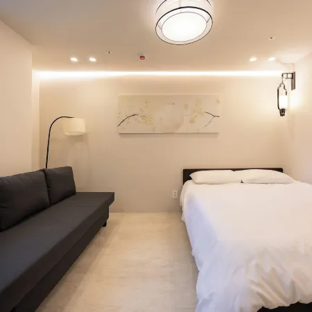 YUL Hotel