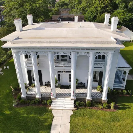 Shadowlawn Bed and Breakfast