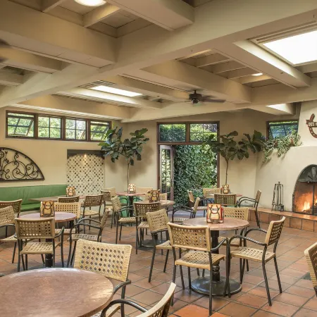 Inn of the Governors