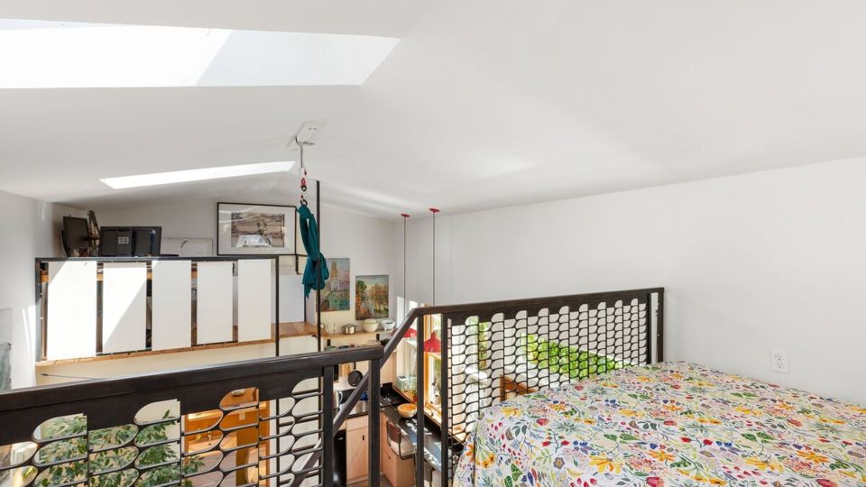 Garden Artist Loft Studio