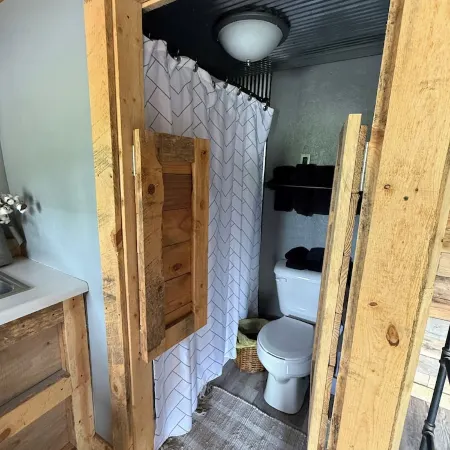 Cottonwood Cabin - Cozy Retreat w/ Fire Pit & 150 Acres