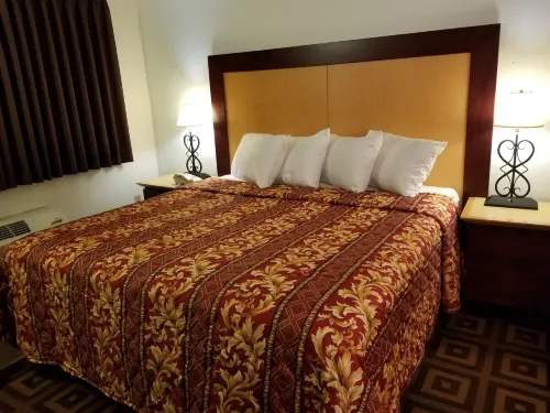 Sea-Tac Crest Motor Inn