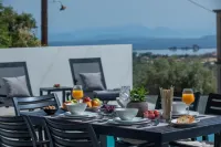 Aloft Luxury Villas Lefkada - Heated Pool Lefkia Villa