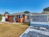 4 Mi to NAS Pensacola! Family Getaway w/ Pool Hotels in Warrington