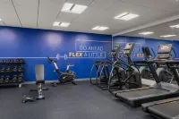 Holiday Inn Express & Suites Muncie Northwest by IHG - Gym