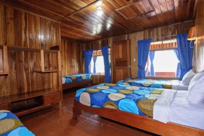 El Rey Hostel Monteverde Downtown Hotel di 