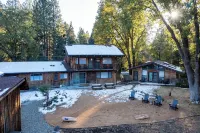 Basecamp Lodge - Mountain view
