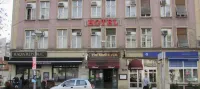 Rooms Lara - Pensions