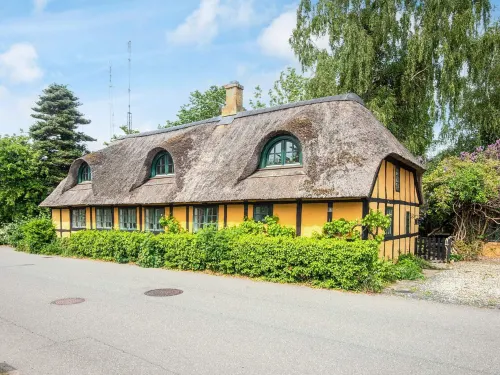 6 Person Holiday Home in Glesborg - Wifi
