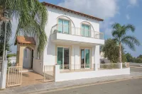 Protaras Holiday Villa Kv60 - Airport Shuttle