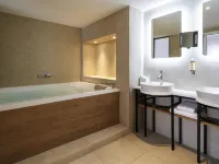 Mercure Avignon TGV Hotel et Spa - lãng mạn