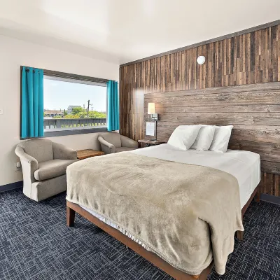 Beach Bum Inn Hotels near Boardwalk