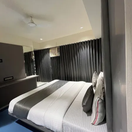 Hotel NR INN Отели рядом с достопримечательностью «Мост Nehru»