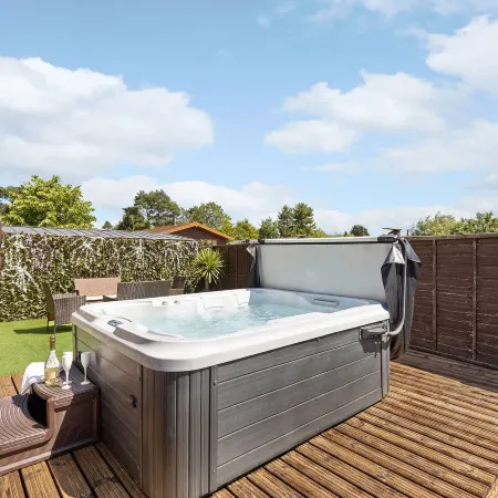 Nualas Lodge Private Hot Tub Escape
