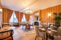 Dukes' Palace Residence - by Dukes' Hotel Collection - parking