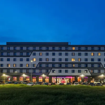 Moxy Frankfurt Airport Kelsterbach Hotel in zona Centro Conferenze The Squaire