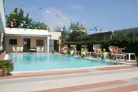 Hotel Promenade - Pools