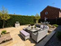 Spacious Corby House | Sleeps 8 | Patio & BBQ - 2-Star