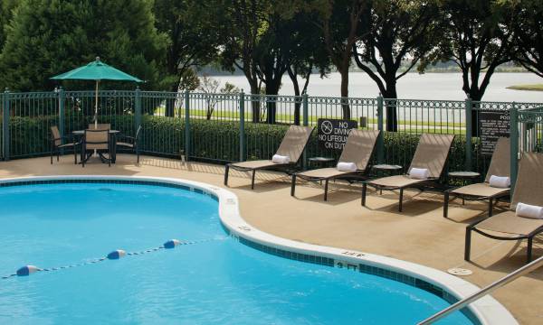 DoubleTree by Hilton Dallas - Farmers Branch