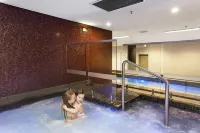 Waterfront Melbourne Apartments - Spa