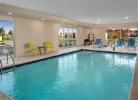 Home2 Suites by Hilton Tupelo - Swimmingpools