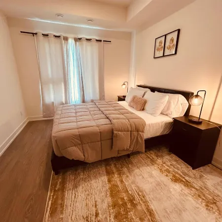 Modern 2BR,2BA Near Brock & Niagara