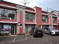 Hotel Griya Wijaya - parking