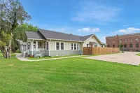 Stay Downtown Waco! Close to Magnolia, Baylor, Cameron Park - Homestays