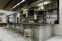 Hilton Garden Inn Chandler Downtown - bar