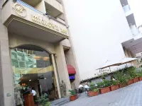 Midtown Hotel & Suites Hotels near Hamra Street