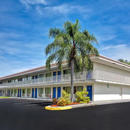 Motel 6 Dania Beach, FL