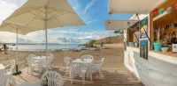 Hotel RH Vinarós Aura فنادق في Baix Maestrat