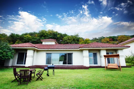 Alps Daeyoung Golf Village Отели в г. Хвенсон