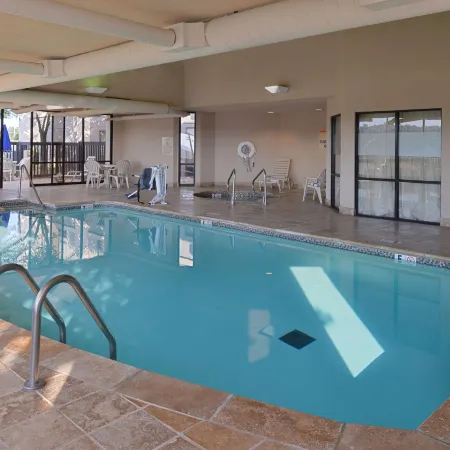 Hampton Inn Tulsa-Sand Springs Отели рядом с достопримечательностью «Театр Брейди»