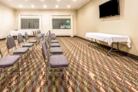 Ramada by Wyndham College Station Hotels in Brazos County