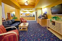 Holiday Inn Express & Suites Louisville South-Hillview Hotels in Hillview