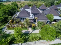 Kori Maharani Villas & Resort Hotels in der Nähe von Strand Lebih