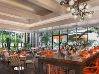 Hilton St. Petersburg Bayfront Hotels near 400 Beach
