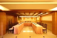Hotel Crescent Crest Sriperumbudur Hotels in Sriperumbudur
