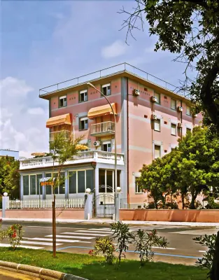 Hotel Happy