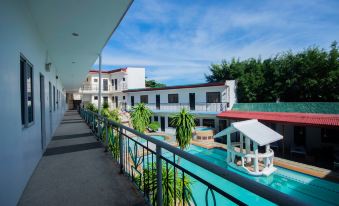 OYO 725 Richdel Resort Hotel