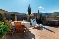 Comfortable Apartment Nyons Private Garden, Wellness