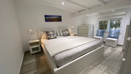 Luxury Oceanfront Villa in an Idyllic Location No1