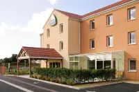Hôtel Akena City Caudry Hotels in Romeries