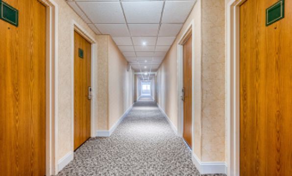 Super 8 by Wyndham Dallas Love Field Airport