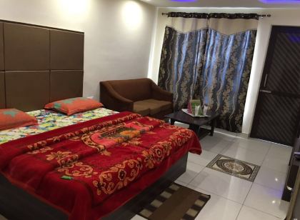 Goroomgo New Palace Dalhousie
