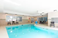 Holiday Inn Express & Suites LAGRANGE by IHG - Pools
